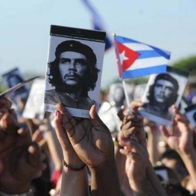 Cubano 100%. Fiel a los Ideales de Martí, Fidel y convencido de la Continuidad de sus Ideales en las Nuevas Generaciones.