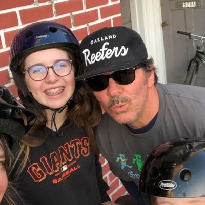 gernCdizzle's profile picture. Born to Lose