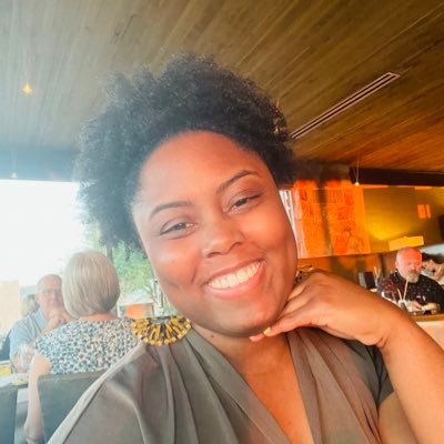 MS4 at Duke University School of Medicine. Howard Alum. Florida Raised. Foodie. Aquarium hobbyist.🐠 Aspiring Dermatologist ✨ #blacklivesmatter