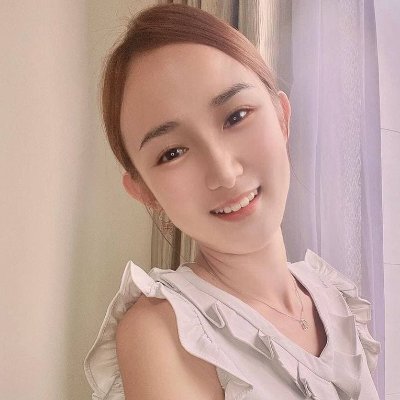 lucylucy_lim's profile picture. Success is not final; failure is not fatal: it is the courage to continue that counts