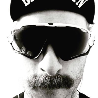 Likes Bikes. Interested in municipal, transportation, environmental, and energy policy. Rides transit. #yeg // Views are my own. RT ≠ endorsements.