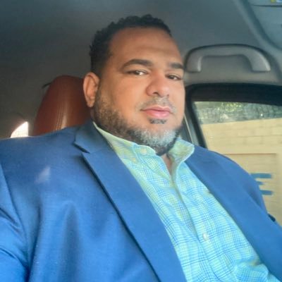 Lic. Mercadeo, Especialista en Seguridad VIP, amante del Baloncesto