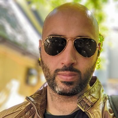 A biochemist wielding molecular biology to study biophysics of microbiology.
Interested in life's inner beauty (cytoplasms) studying nucleic acid transactions