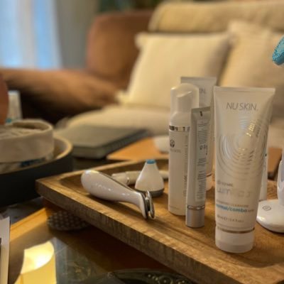 Un besoin, une envie de prendre soin de vous? Je suis là pour vous conseillez au mieux.
Des produits de qualité, mondialement reconnus depuis plus de 30 ans.