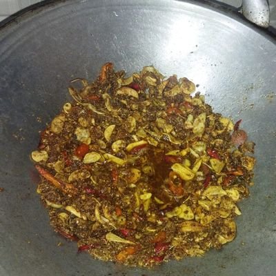 oghe_harya's profile picture. 