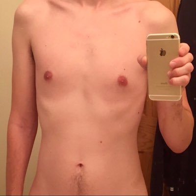 18+, Madison, WI. Open to DM, bate, oral, & cum buds ⬇️