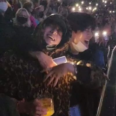 lilmonster1230's profile picture. amate a tí mismo❣️