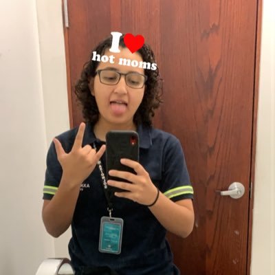 lachi_lera's profile picture. XVIII • VIII 🦕🦖💖