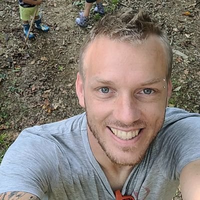 TZerzer's profile picture. Pau FC❤