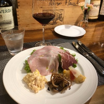 tm153513's profile picture. 