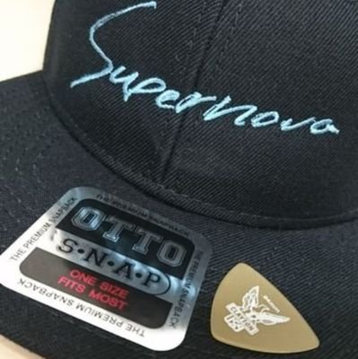 Eureka_imh's profile picture. スニーカー大好きアディラー
ロンＴスト
いちごサンドが好物🍓
2025年は笑顔で体温を1℃上げる
(By Takeshi Hosomi)
▶MONOEYESぴあアリーナMM