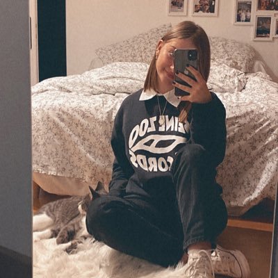 eglant1duterter's profile picture. 