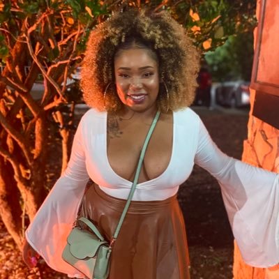 RickiARob's profile picture. Aries baby ♈️ @ChrisBrown Stan Account