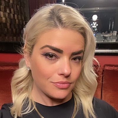 Mrs. S // 👟 Nike wearing // 👩🏼🔬 Brand, Comms, & Social Scientist // Brand Leader at @krispykrunchy // Former: @OnyxAndRoseCBD @PapaJohns @TwinSpires