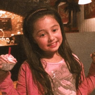 @gomezshanaia i love you 😭