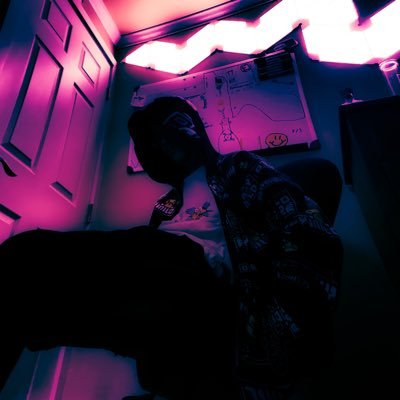 Zvrtx's profile picture. 