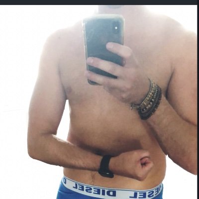 going over to the other app…gymrocketsoton@bskyb.social  🇬🇧Gym goer, into stuffing my bussy whilst fucking hopeless bottoms
