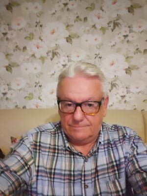 Francis68675433's profile picture. 