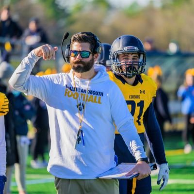 Offensive Coordinator/WR Coach for @CorsairFootball. @UMassD is a @USNews National Research University. Recruit🔗⬇️ 

#WinTheRep🏴‍☠️