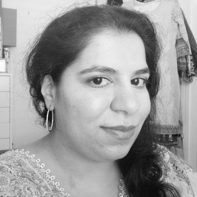 Veerzarah's profile picture. 