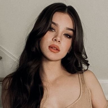 Visit hailee on this day Profile