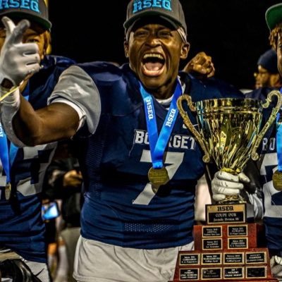 Collège André Grasset🇨🇦|| 6’0|| 200lbs|| ATH || LB/LS|| class of 2024|| 2k21 champ🏆|| Student Athlete👨🏾‍🎓blaisebenjamin55@gmail.com #450-374-4345