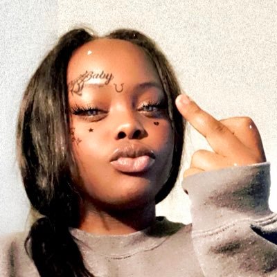 21♑️ Humble✨ good vibe here👌🏾 ig~ •theyenvey.azzarreiaaa•🤍