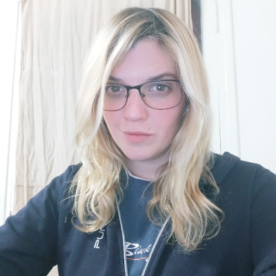 ClaudiaVF89's profile picture. Learning to code 💻🤍🌺