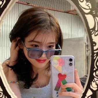 flyblueberry's profile picture. #studytwt || learning 🇰🇷🇱🇷, love n hate ipa n math,
hope i can be a student at seoul national university in the future~♡