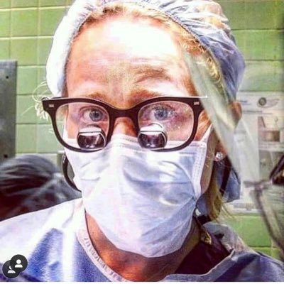 Vascular Surgeon @northwellhealth @columbiaPS @wellesley Mentoring #WIS, Fixing Veins, Teaching Surgery, Working for Equity, Raising 2 Men #vascular *OWN VIEWS*