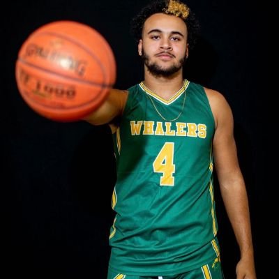 5'11 180 lbs Shooting Guard/ class of 2023 Post grad Marianapolis Prep
email:pedroperry4@gmail.com
3.0 GPA 
Connecticut Elite 17u: @CoachJP00