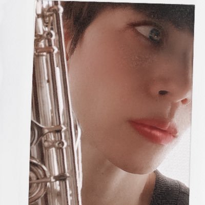 時々エレクトーン弾き🎹今はジャズフルート演奏出来るようになりたくて日々練習頑張ってます♪吹奏楽団でflute吹いてます🫢犬🐶猫🐱大好き、自然や草花🌹🍀美しい景色🌳マラソン🏃♀️ファッションも好き👓