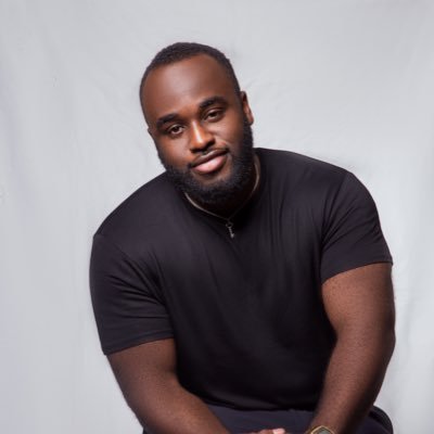 Director at @warneo_com. Helping entrepreneurs connect to customers, helping customers meet their needs.