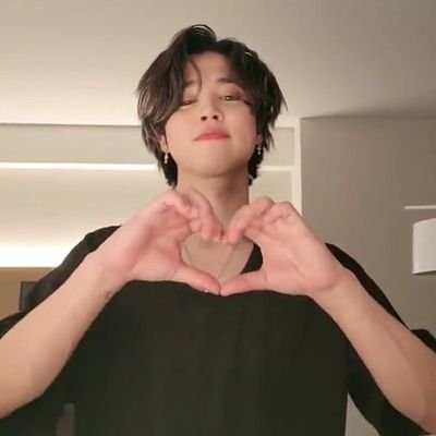 She/her | 95 line | Side tracks are my passion | No more dream & Spring day dance break supremacist | ESP/ENG | OT7 | chilena 🇨🇱