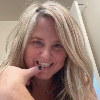 melissamcall's profile picture. MG and YA writer. MFA, Southern Cal, MA, Hollins. Lit/writing teacher. Author Mentor Match R1 mentee. Write Mentor 2018 mentee. Cats all day.