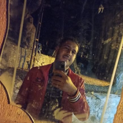 ahmet_ilhan70's profile picture. MAKÜ 🎓