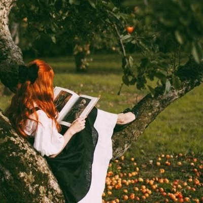 _Lina_Mohamed_'s profile picture. يا كثر ما نَكتب تَغاريد وأشعَار ويمُوت مُعظَمها فـ مَهد الكِتابة