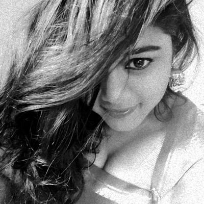 CarolineSalda13's profile picture. 