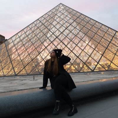 angelicaqp1's profile picture. Instagram @angelicaqp1