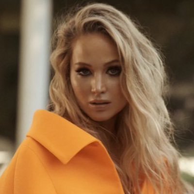 We are NOT Jennifer. This is the twitter for the upcoming fansite https://t.co/J7S8wczqHB. Follow for photos, news, and site updates about #JenniferLawrence.