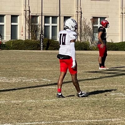 | 5’11 185lbs |#10 CB| GPA 3.0 | Dec 2022 grad