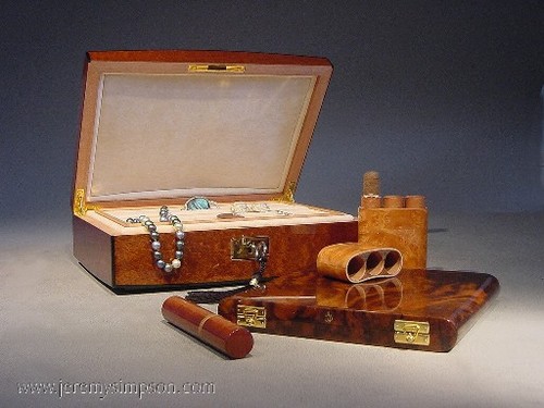 Consummare's profile picture. Creators & Makers of Luxury Presentation Boxes