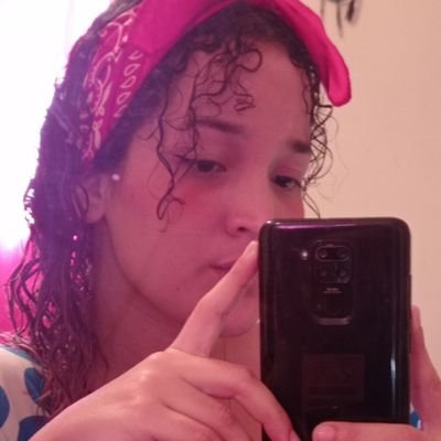 bluee_lucy's profile picture. 