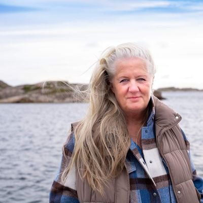 malixse's profile picture. Författare till boken Jag föredrar att kalla mig impulsiv. Föreläsare, utbildare, inspiratör, Behandlingsass, habass. Hudvårds konsult