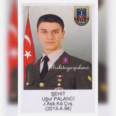 Şehit Jandarma Astsubay Kıdemli Çavuş Uğur Palancı.
Afrinin Kahramanı 🇹🇷❤️