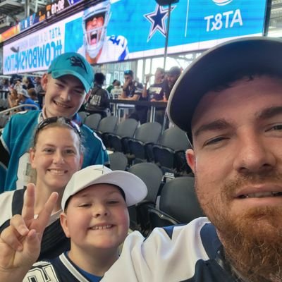 Hutch211984's profile picture. happy wife happy life