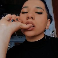 Rocío (@roxrouz_) 's Twitter Profile
