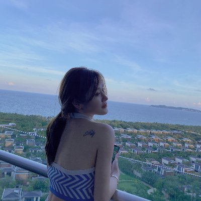 I want to take a trip with someone I love!