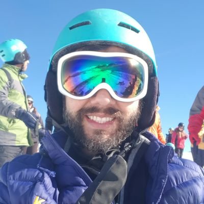 Homem apaixonado pela vida, família e amigos!