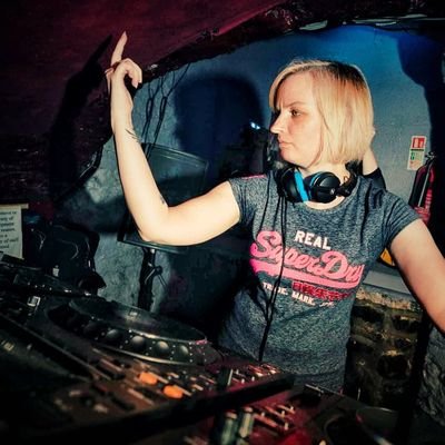 Female DJ and Producer from the West Midlands making tech house
Releases on Farris Wheel, Stashed, Wyldcard, Force Of Habit, High Definition, Brash Beats